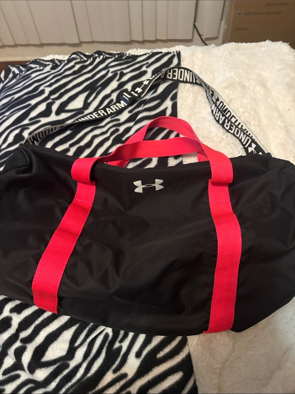 Under Armour Black Travel Duffel with Bright Pink Straps